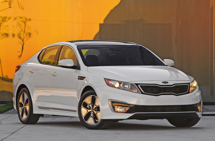  Kia Optima Hybrid 2012 года  (фото 30 из 32)